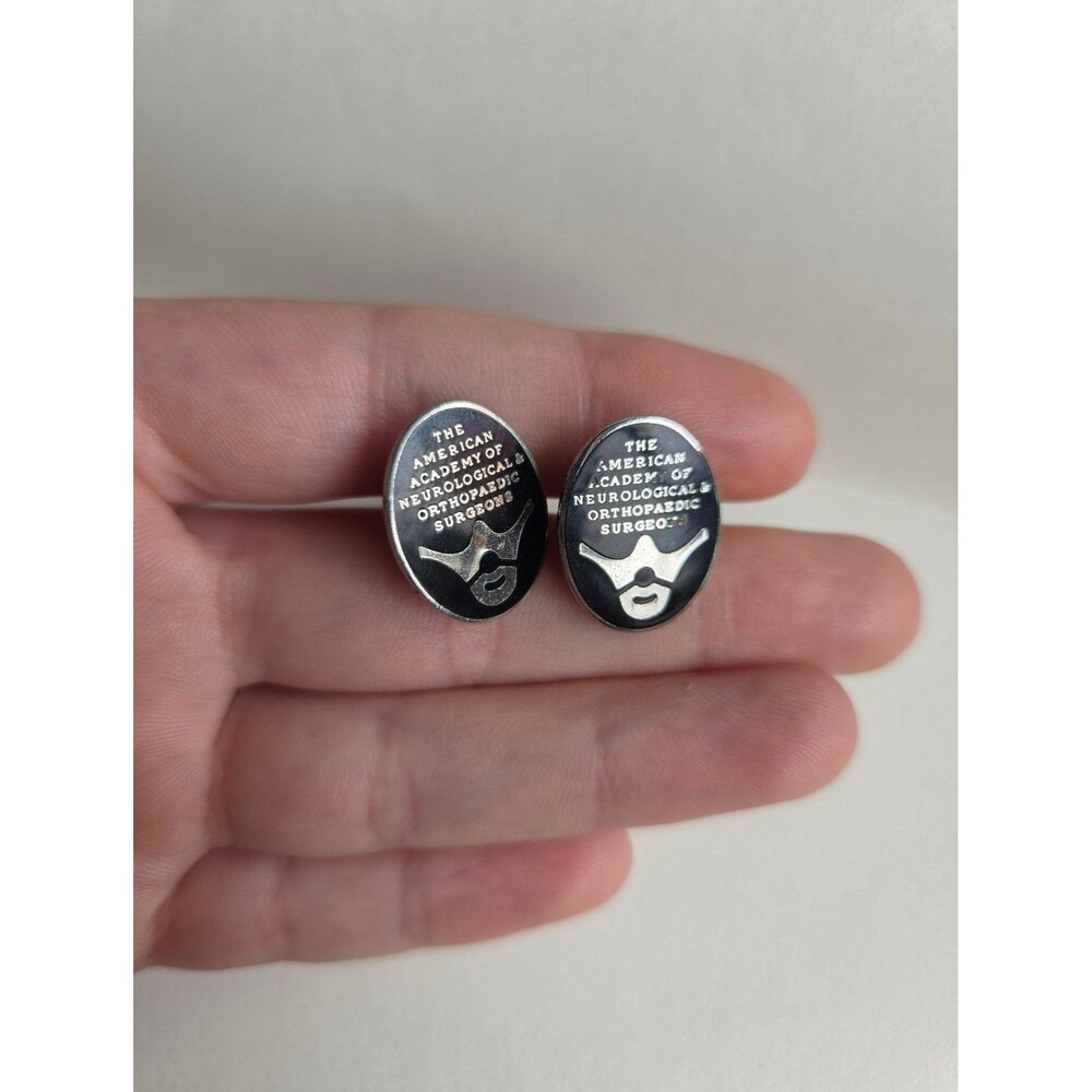 The american academy of neurological & orthopaedic surgeons lapel pins (2) vtg